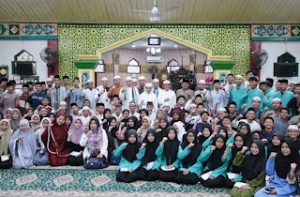 Gubernur Provinsi Jambi, Beri Bantuan dan Santunan ke Anak Yatim
