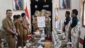 Gubernur Jambi Terima Penghargaan dari Densus 88