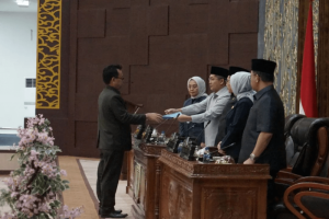 DPRD Kota Jambi Gelar Paripurna Penyampaian Akhir Fraksi Terhadap Ranperda tentang Perubahan APBD Kota Jambi 2024