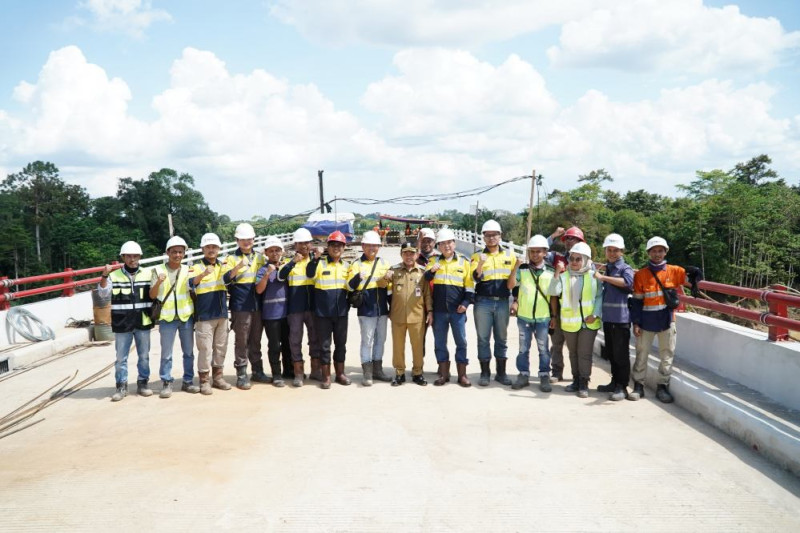 Gubernur Jambi Tinjau Progres Jalan Khusus Batubara di Kabupaten Batang Hari